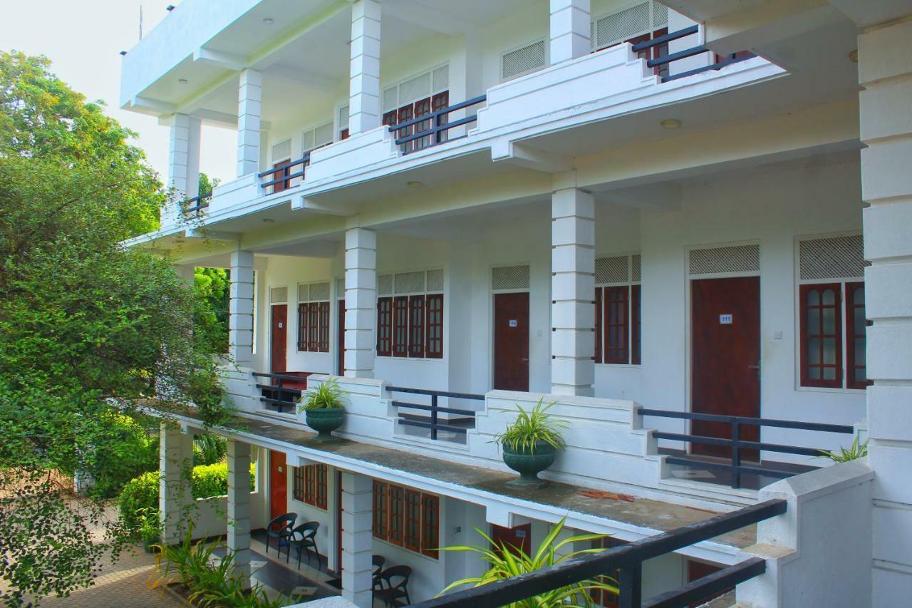 Hotel Senora Kataragama Exterior foto